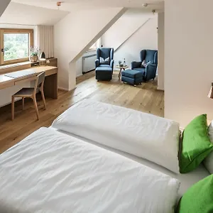 Kuroase Im Kloster Hotel